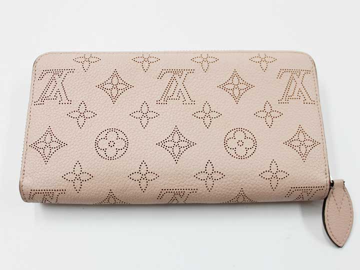 Louis Vuitton Pink Mahina Leather Zippy Wallet Louis Vuitton