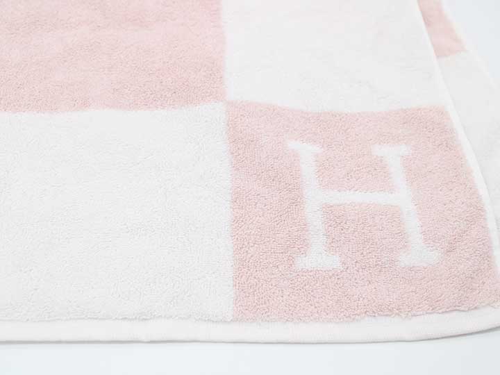 Hermes H-Logo Avalon Bath Towel (White x Pink)