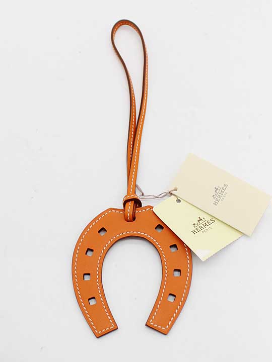 HERMES Paddock Horseshoe Charm Orange