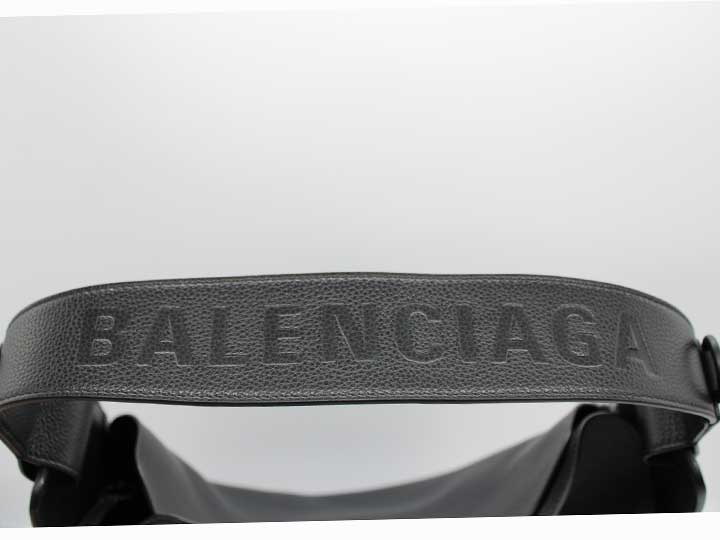BALENCIAGA North-South