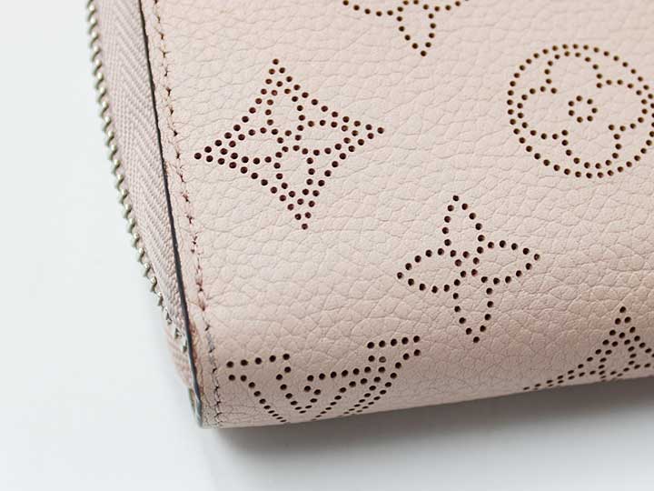 Louis Vuitton Zippy Wallet Mahina Leather Pink