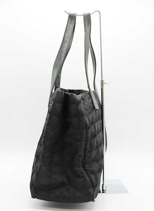 Chanel New Travel Line